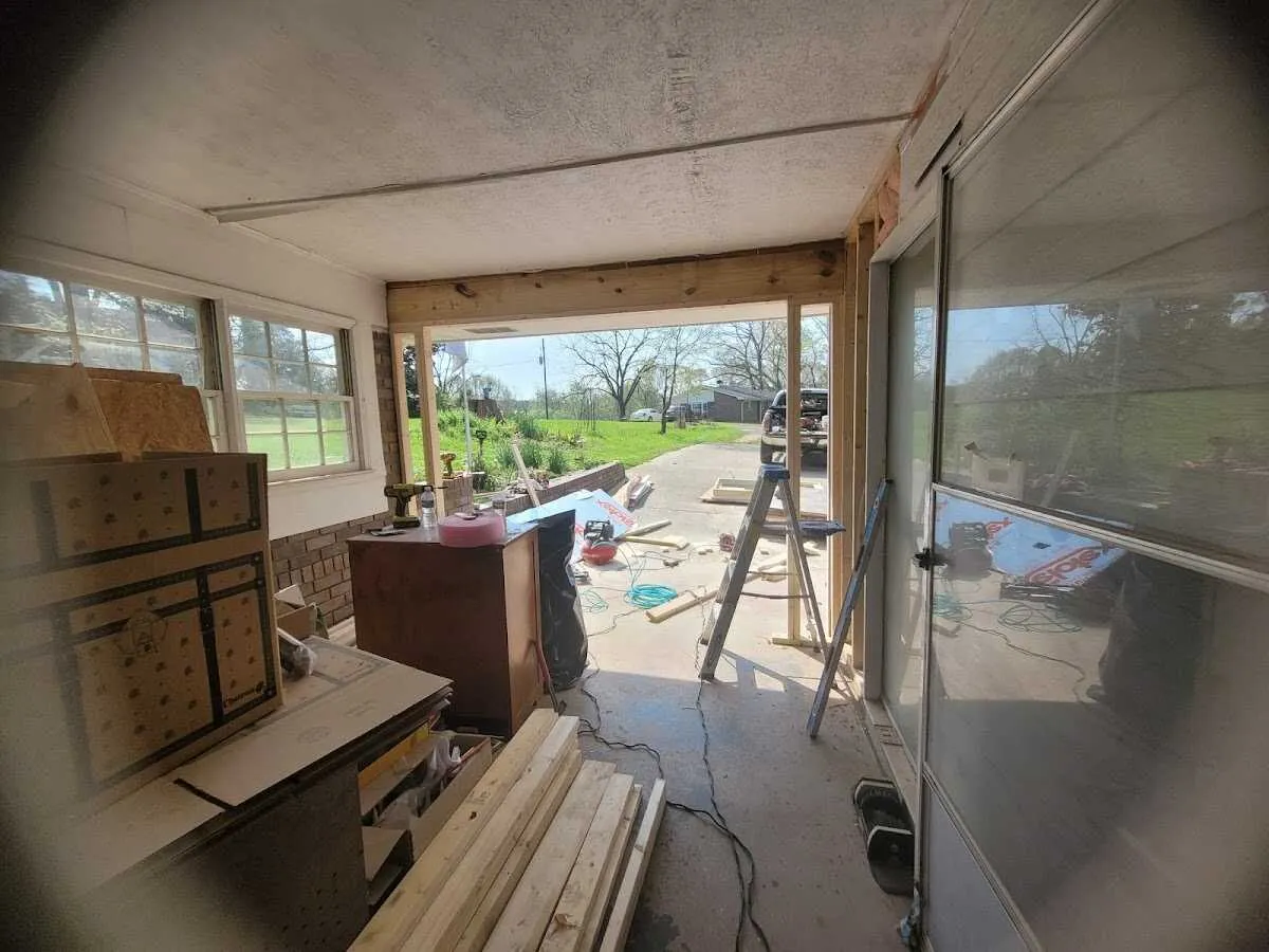 Air movers and dehumidifier for Drying & Dehumidification in Gulfport